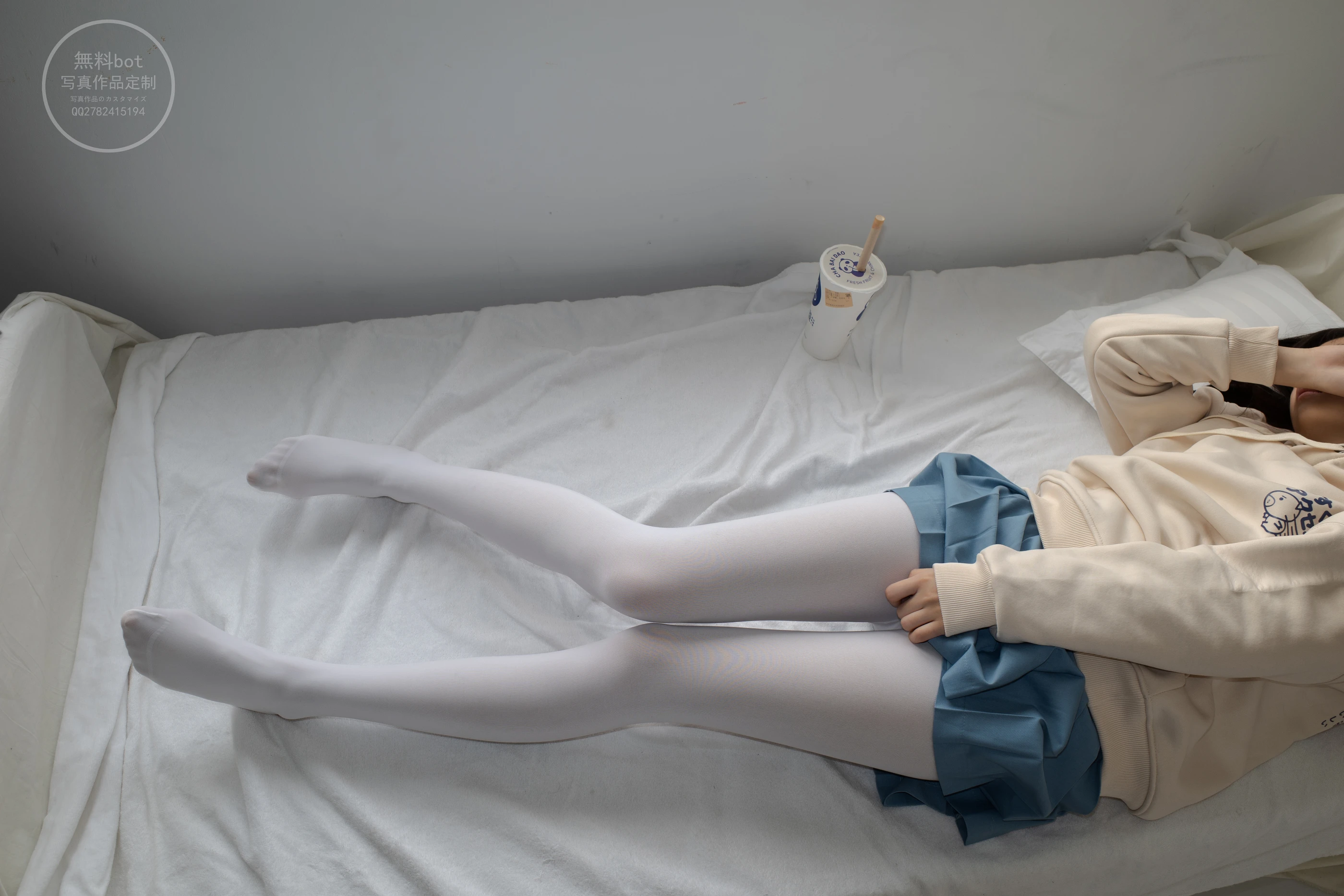 森萝财团 有料 NO.024 小香 阴暗小房间里的白丝双马尾萝莉 [84P]插图3
